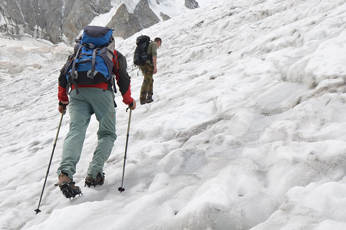 Hiking over the Alpine glacier