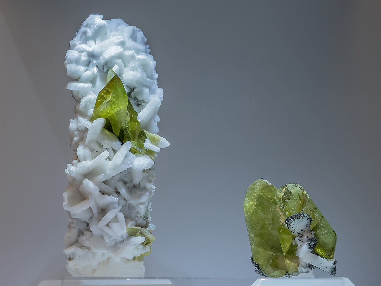 Alpine titanite (sphene) from Stubachtal, Hohe Tauern, Austria