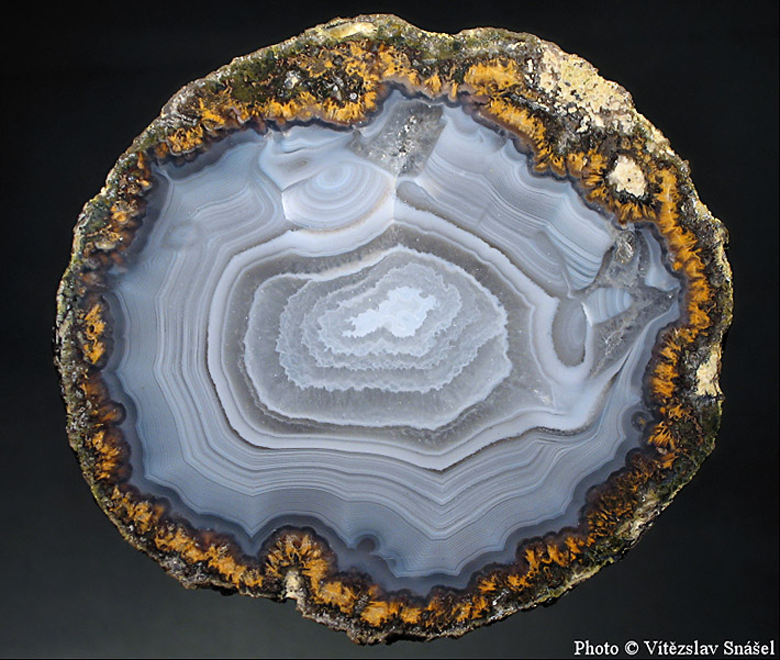 Volcanic geode with agate from Chihuahua, Mexico