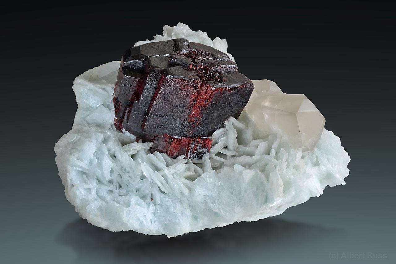 Crystal of manganotantalite on albite and quartz matrix from Laghman, Nuristan, Afghanistan
