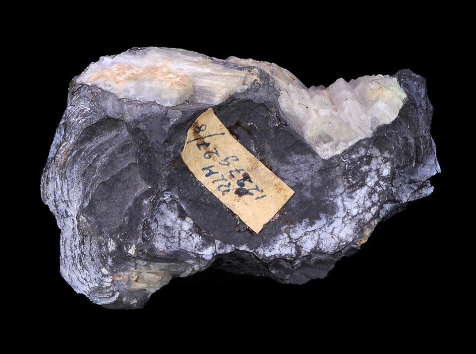 Native Arsenic Mineral Properties, Photos and Occurrence