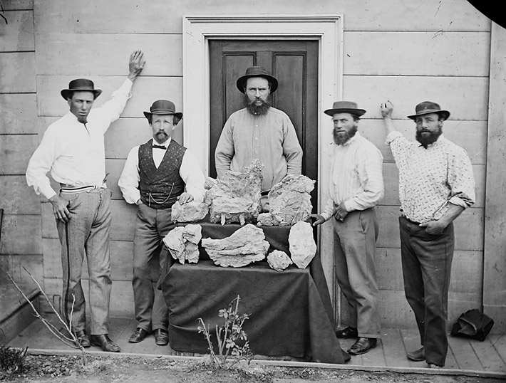 Historic photo of the gold miners and gold from Star of Hope mine, NSW, Australia