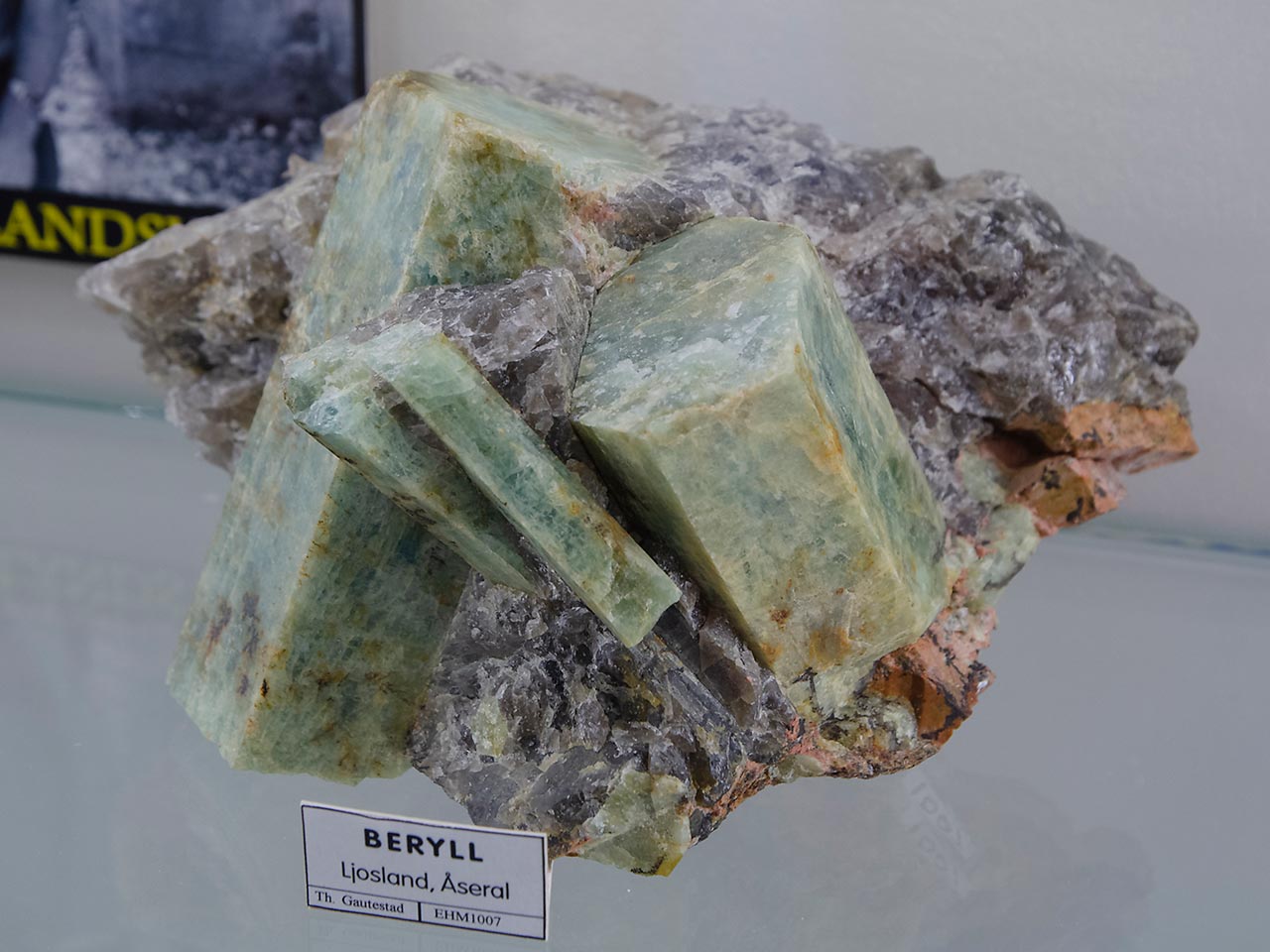 Common beryl in quartz from Ljosland, Åseral, Norway