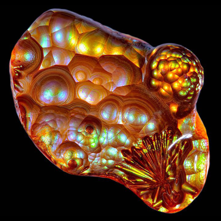 Fire agate with iridescence from Deer Creek Mine, USA