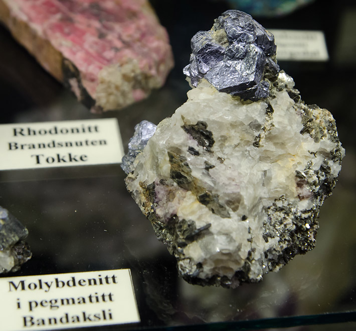 Molybdenite crystal from pegmatite in Bandaksli, Norway