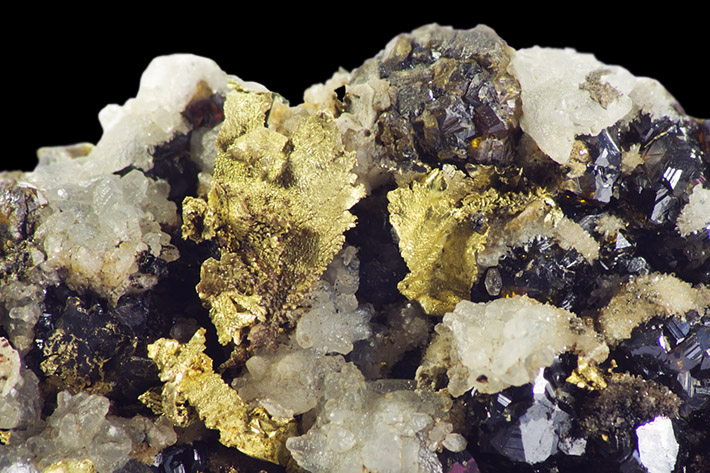 Gold and sphalerite crystals from Brad, Romania