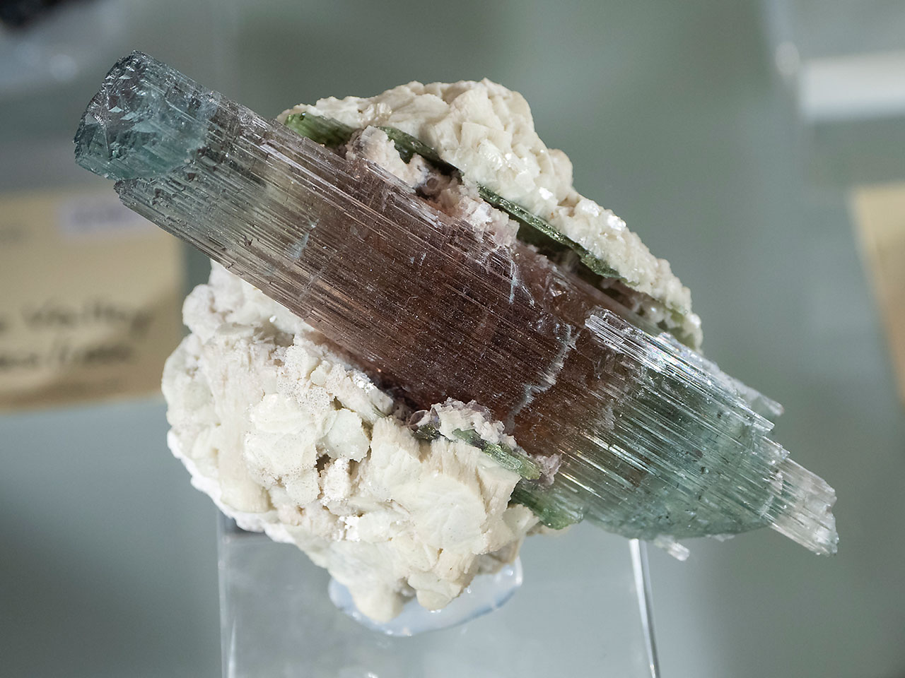 Etched lithium tourmaline with albite from Barra de Salinas, Brazil