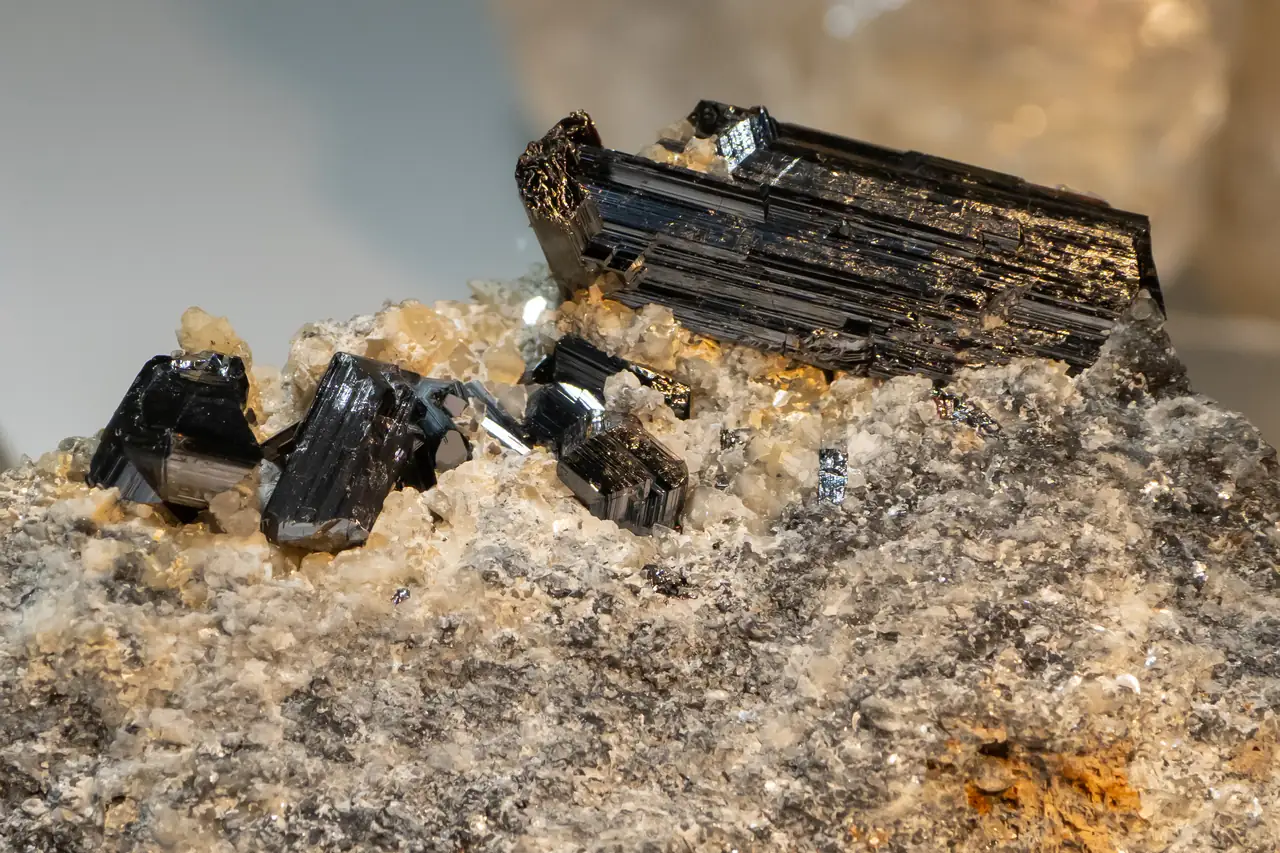 Rutile crystal from Griesgletscher, Switzerland