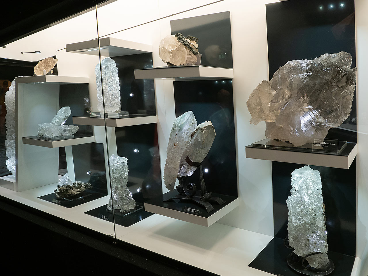 Display with the huge etched quartz crystals from Habachtal, Austria