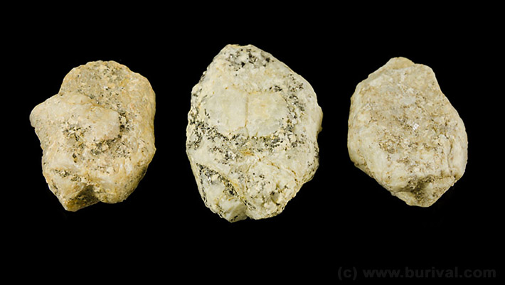 Carlsbad twins of orthoclase feldspar from granites near Loket, Czech Republic