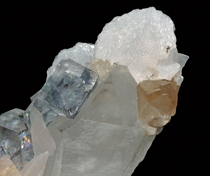 Scheelite and fluorite on quartz from Pingwu Beryl Mine, Sichuan Province, China