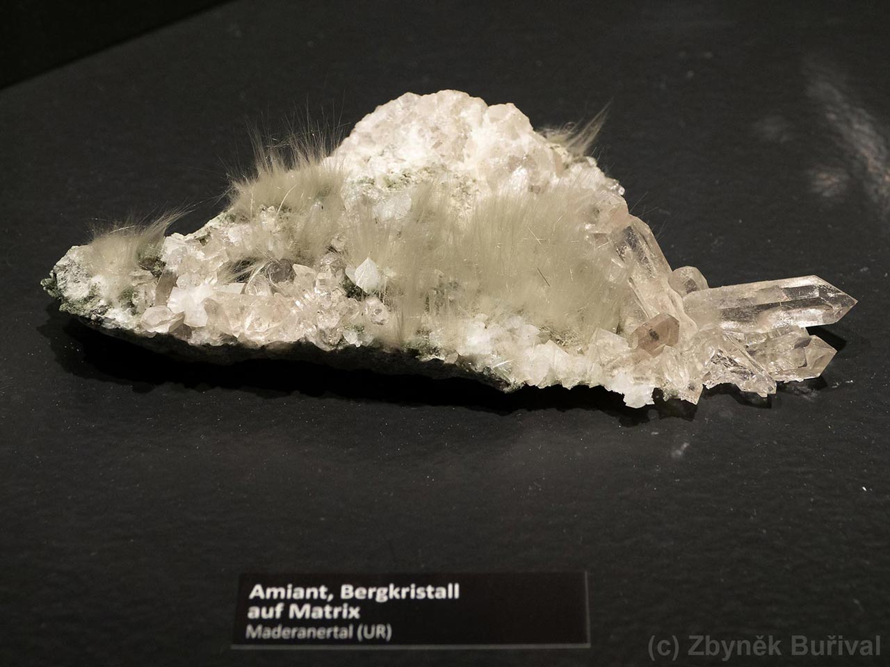 Amphibole asbest (amiant) with clear quartz from Maderanertal, Switzerland