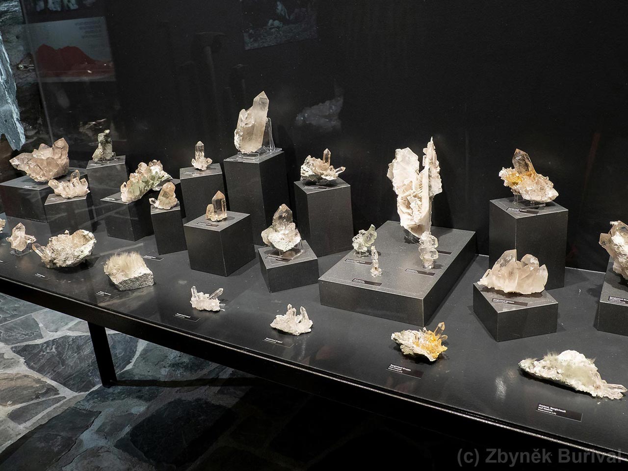 Mineral display with quartz, calcite and amiant from Switzerland