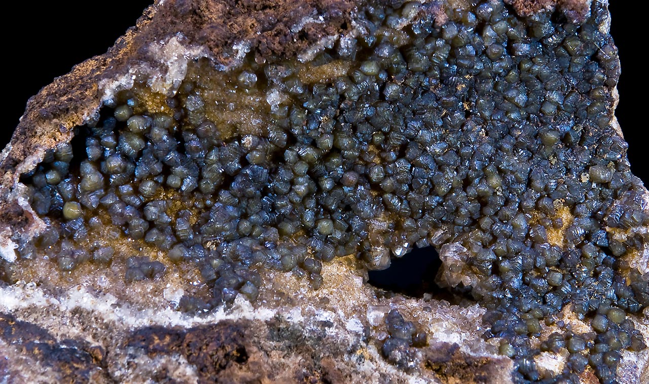 Crystal aggregates of smithsonite from Vieille Montagne, Moresnet, Belgium