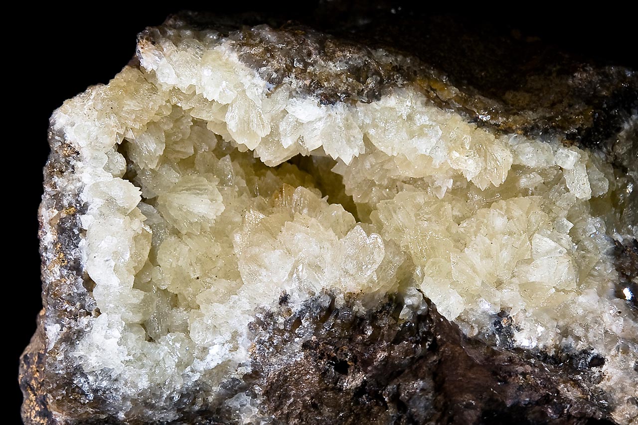 Pale crystals of smithsonite from Vieille Montagne, Moresnet, Belgium
