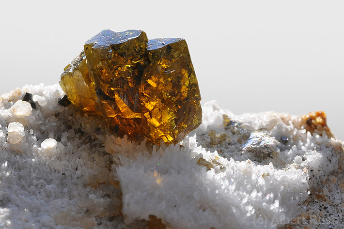 yellow gemmy sphalerite