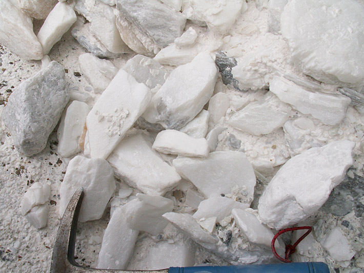 Talc aggregates from Mutnik, Slovakia