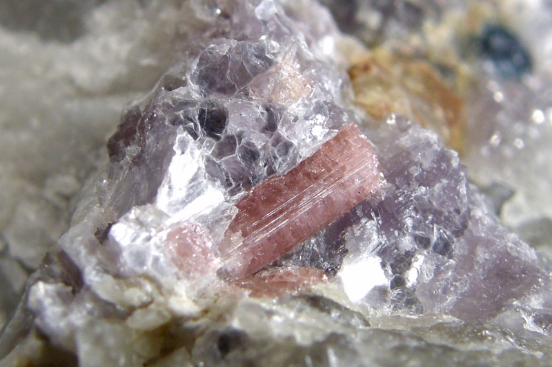 Elbaite (var. Rubellite), Lepidolite