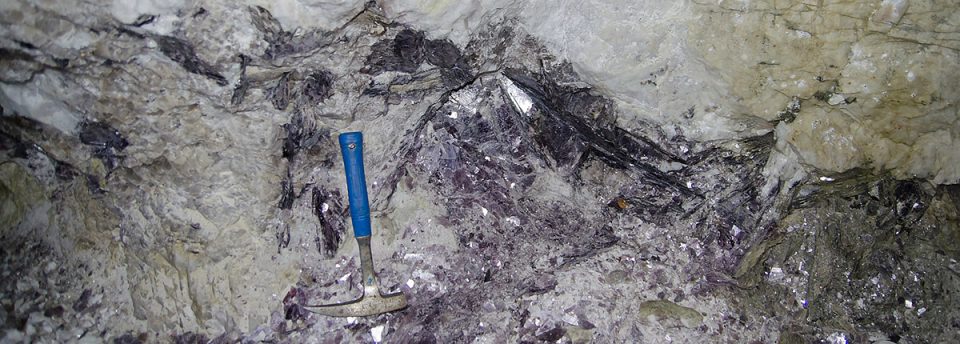 Mineral Collecting Trip to LCT-NYF Pegmatite in Høydalen, Norway