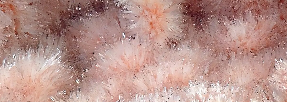 Natrolite – Mineral Properties, Photos and Occurrence