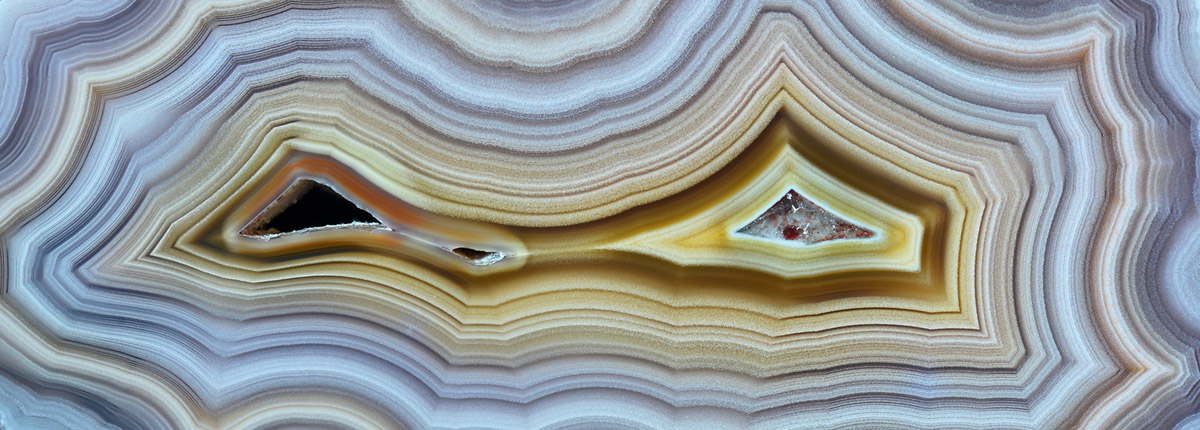 Agate - the Banded Gemstone