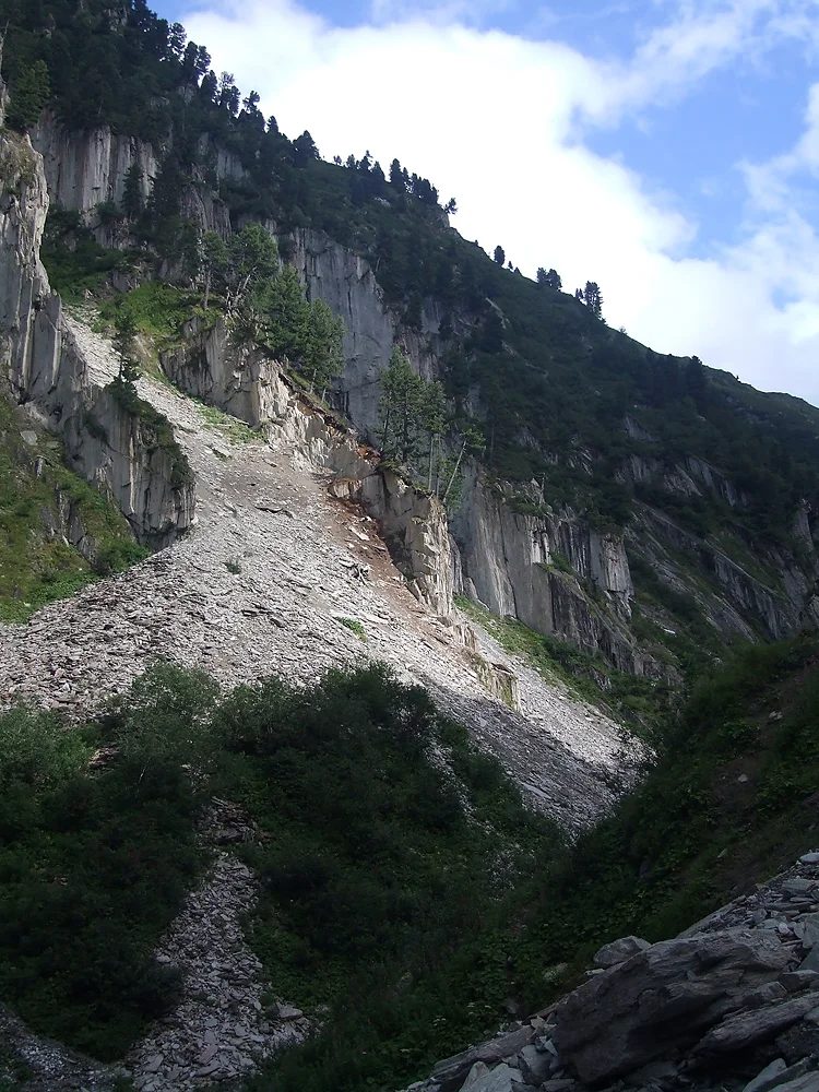 Mineral locality Cavradischlucht, Sedrun, Switzerland