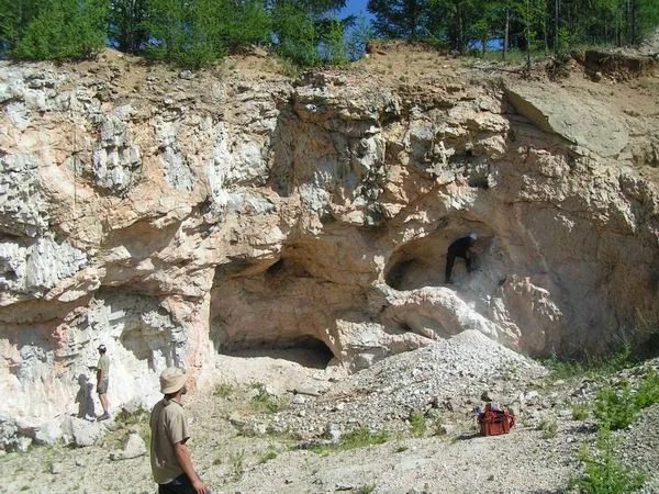 Mineral locality Dzunbayn 2, Mongolia