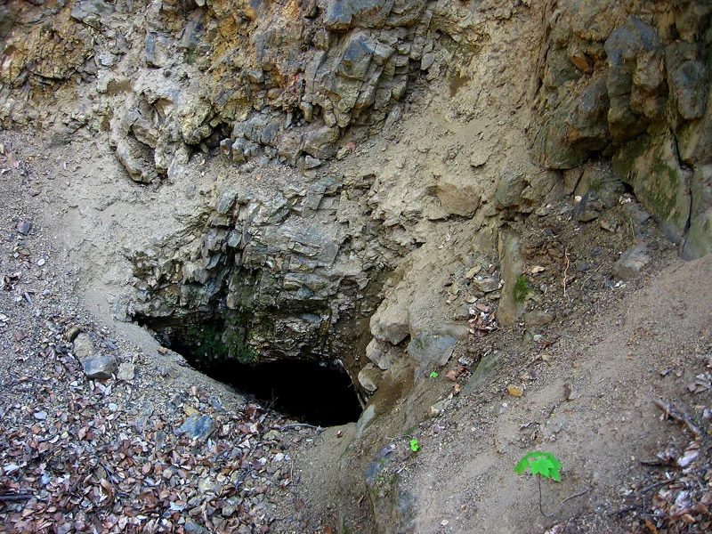 Mineral locality Zlatá Baňa, Slovakia