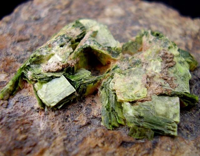 Meta-autunite