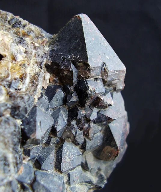 Quartz (var. morion)