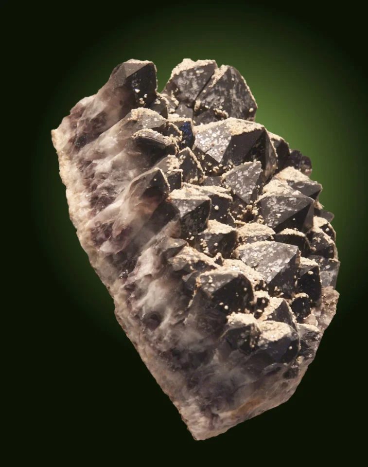 Quartz (var. morion)