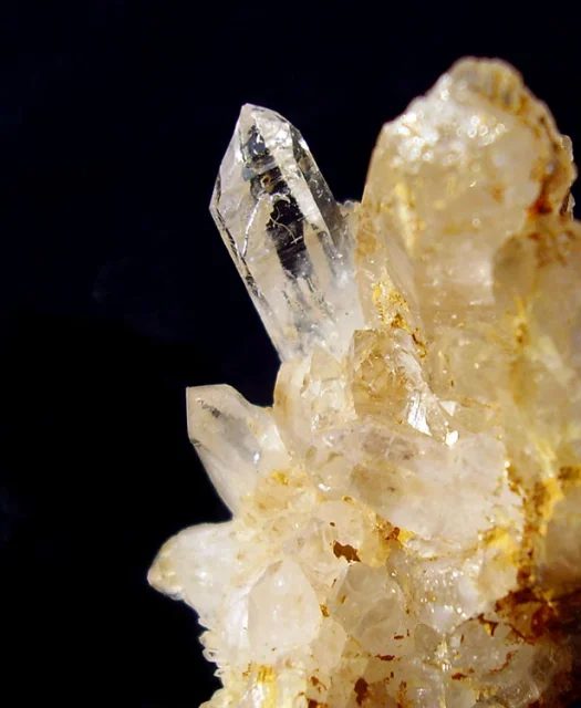 Quartz (var. rock crystal)