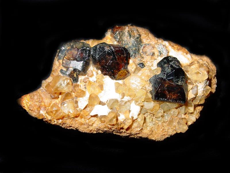 Cassiterite, Topaz