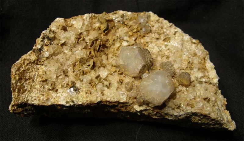 Calcite, Muscovite