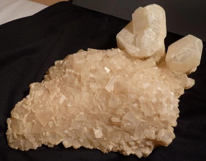 Mineral photo of Calcite from locality Štramberk, Czech Republic