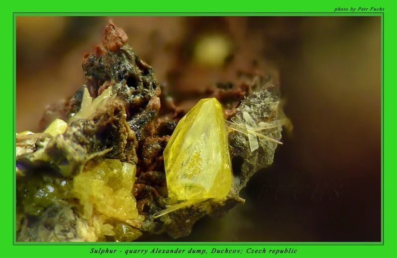 Mineral photo of Sulphur from locality halda dolu Alexander u Duchcova, Czech Republic