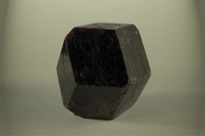 Mineral photo of Almandine from locality Granatenkogel, Austria