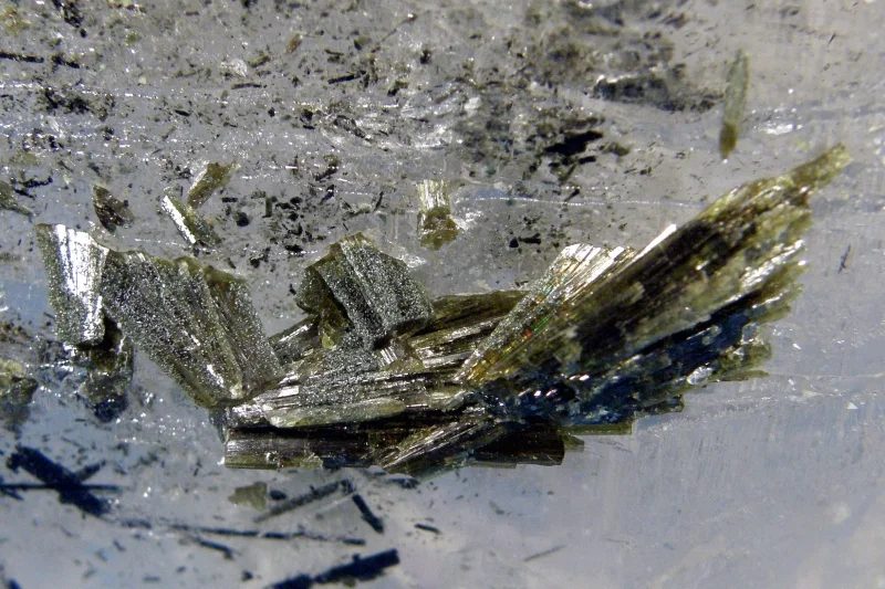 Mineral photo of Epidote from locality Wedretta di Sissone, Italy