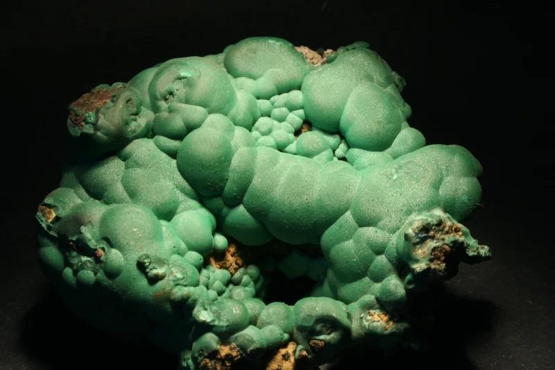 Mineral photo of Malachite from locality Zaire, Zimbabwe