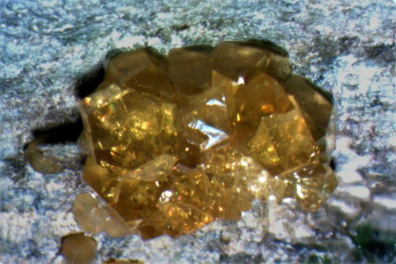 Topazolite
