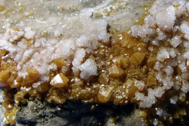Mineral photo of Wulfenite from locality Bleiberg, Austria