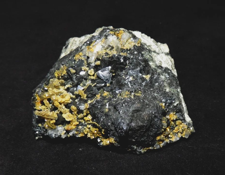 Mineral photo of Sphalerite from locality Kutná Hora, Czech Republic