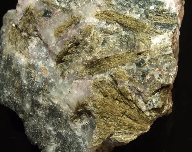 Clinozoisite