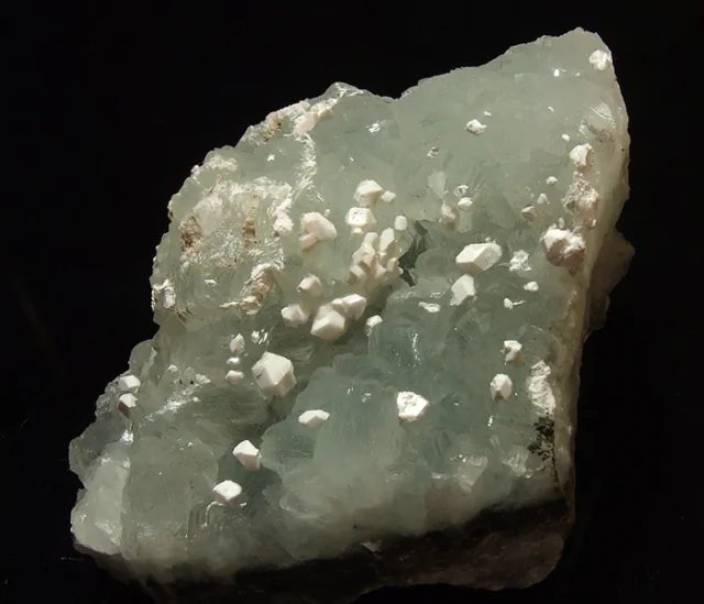 Apophyllite, Prehnite
