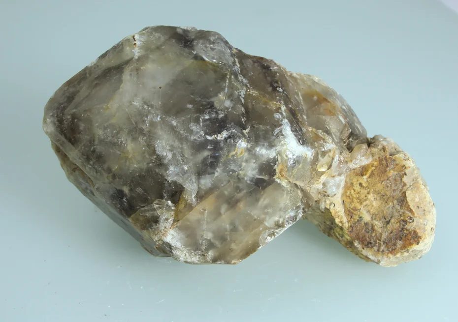 Mineral photo of Quartz (var. smoky) from locality Těškov, Czech Republic