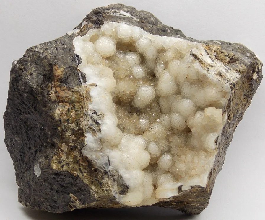 Thomsonite-(Ca)