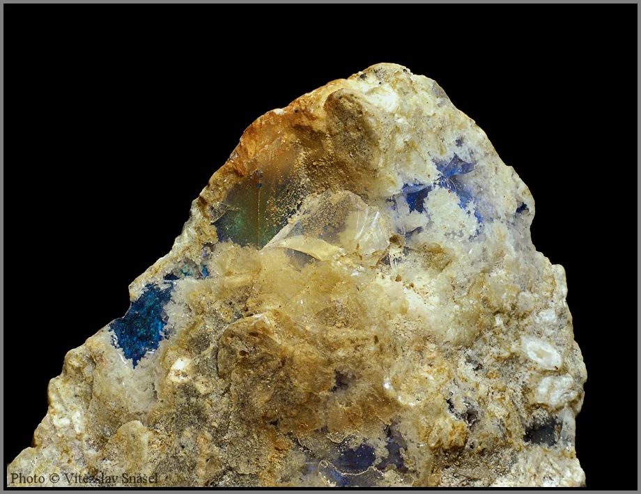Opal (var. precious)