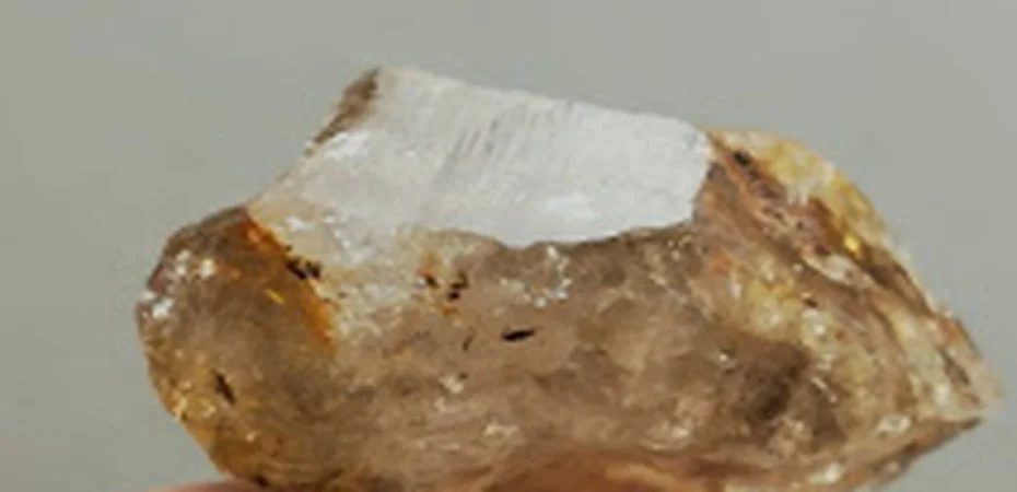 Quartz (var. smoky)