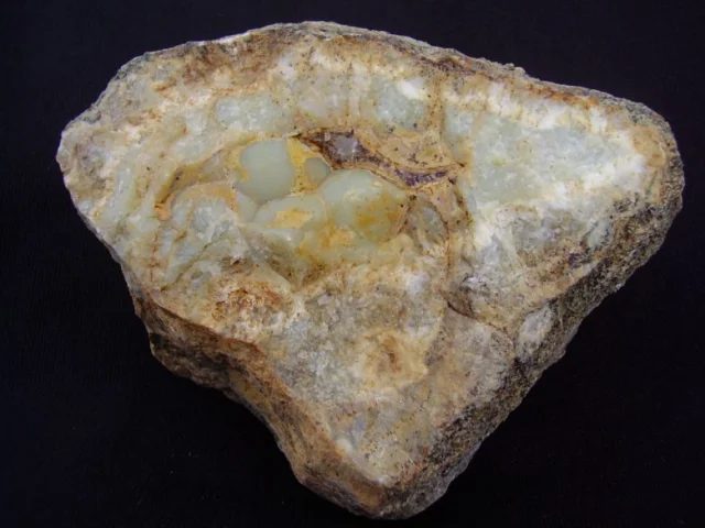 Quartz (var. chalcedony)