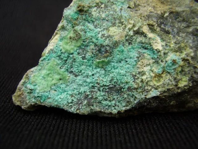 Annabergite, Retgersite